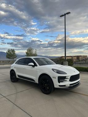 White 2020 Porsche Macan Macan