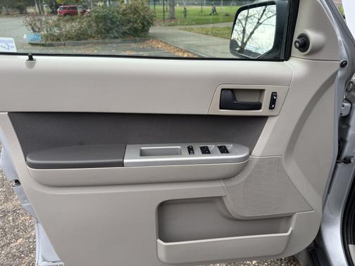 2009 Ford Escape Hybrid Base