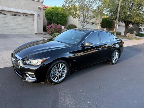 Black 2019 INFINITI Q50 3.0t LUXE