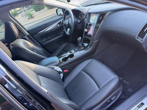 Black 2019 INFINITI Q50 3.0t LUXE