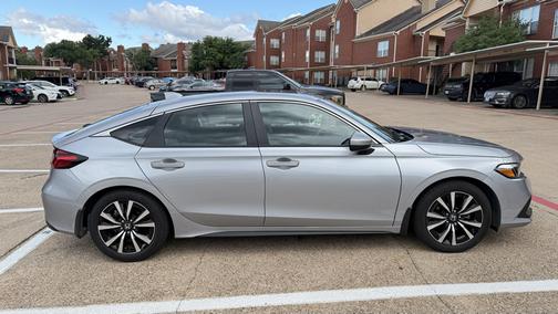 Silver 2023 Honda Civic EX-L