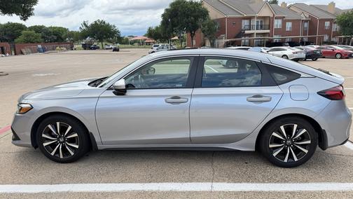 Silver 2023 Honda Civic EX-L