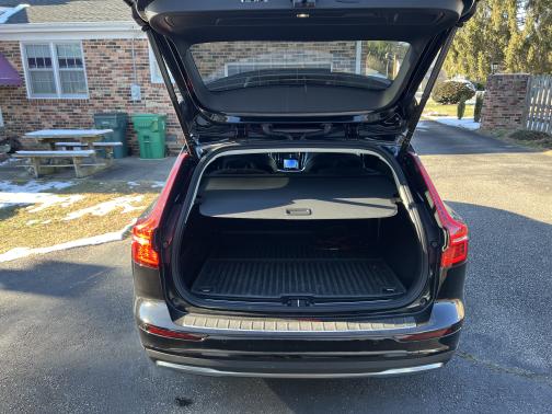 2023 Volvo V60 Cross Country B5 Ultimate