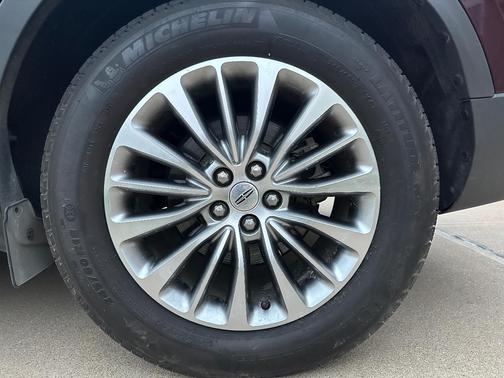 Red 2017 Lincoln MKX Select