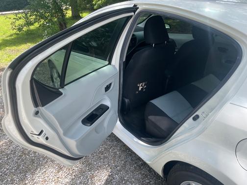 White 2012 Toyota Prius c Four