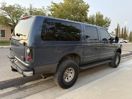 2002 Ford Excursion XLT