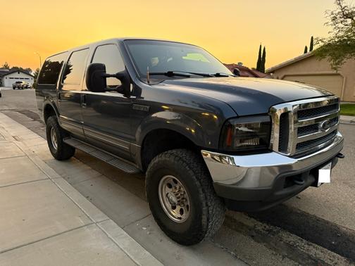 2002 Ford Excursion XLT