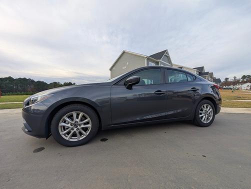 2015 Mazda Mazda3 i Sport