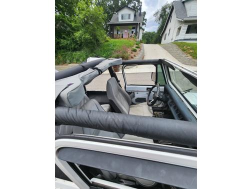 1994 Jeep Wrangler SE 4WD