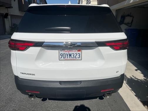 White 2023 Chevrolet Traverse LT Cloth