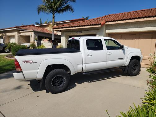 White 2008 Toyota Tacoma PreRunner Double Cab