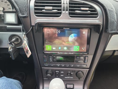 2004 Ford Thunderbird Deluxe