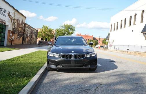 Black 2019 BMW 330 i