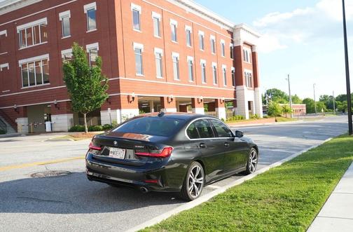 Black 2019 BMW 330 i