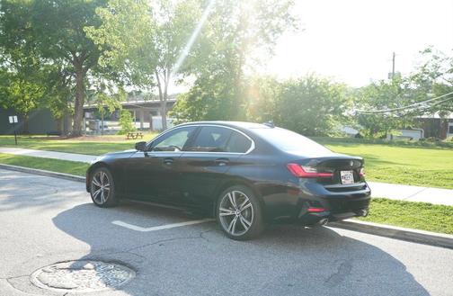 Black 2019 BMW 330 i