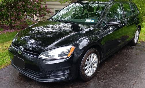 2016 Volkswagen Golf SportWagen TSI S 4-Door