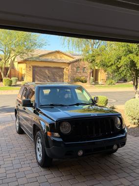 Black 2017 Jeep Patriot Sport
