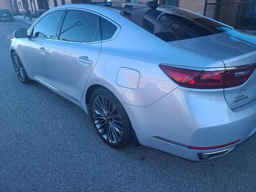 2018 Kia Cadenza Limited