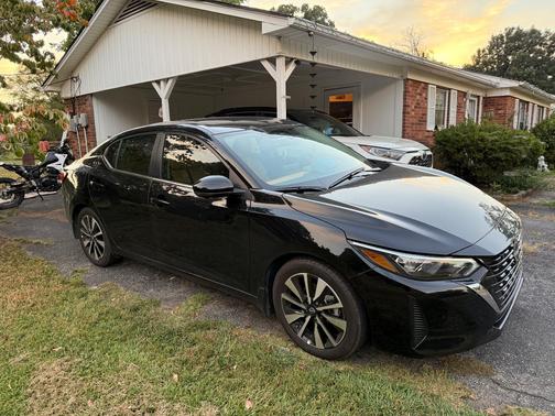 Black 2025 Nissan Sentra SV