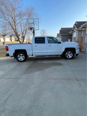 White 2017 Chevrolet Silverado 1500 2LZ