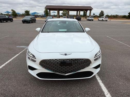 White 2025 Genesis G70 2.5T