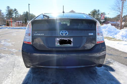 2010 Toyota Prius III