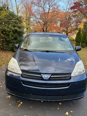 2005 Toyota Sienna CE