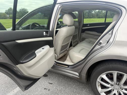 2007 INFINITI G35 x