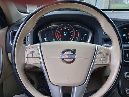 2015 Volvo S60 T5 Premier