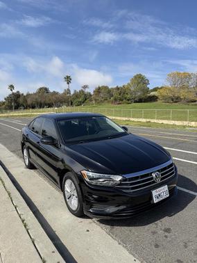 Black 2019 Volkswagen Jetta 1.4T SE