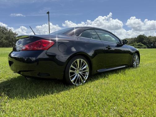 2012 INFINITI G37 Sport