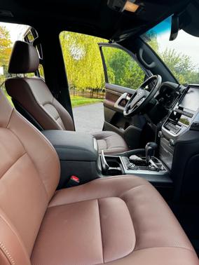 2021 Toyota Land Cruiser Base