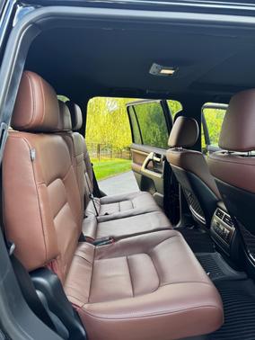 2021 Toyota Land Cruiser Base