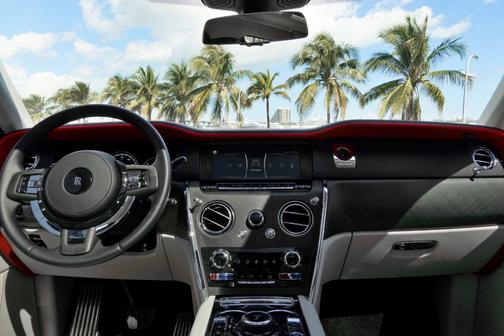2020 Rolls-Royce Cullinan Base