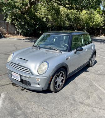 2005 MINI Cooper S Base