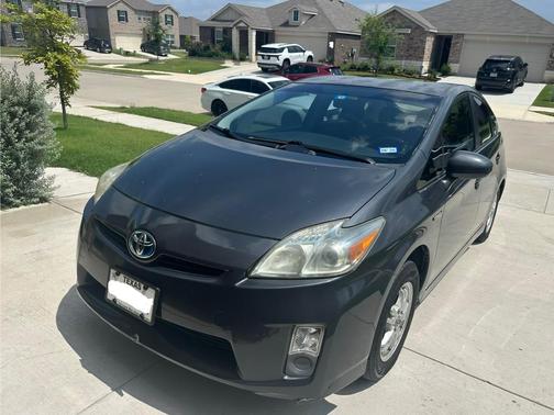 Gray 2010 Toyota Prius IV