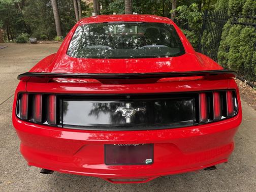 Red 2015 Ford Mustang V6