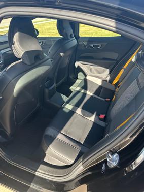 2023 Volvo S60 Recharge Plug-In Hybrid T8 Polestar Engineered