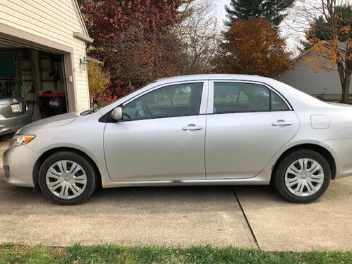 2010 Toyota Corolla LE