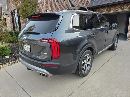 Gray 2020 Kia Telluride EX