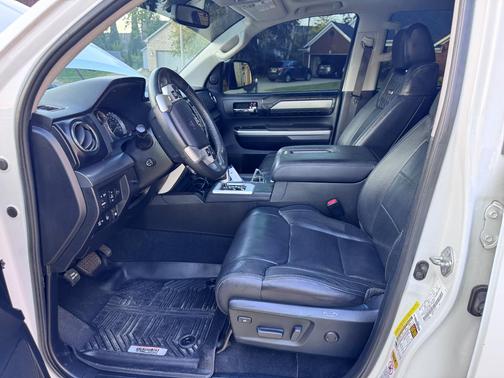White 2015 Toyota Tundra Platinum