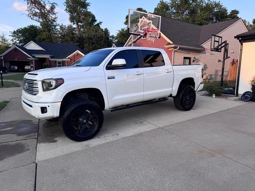 White 2015 Toyota Tundra Platinum