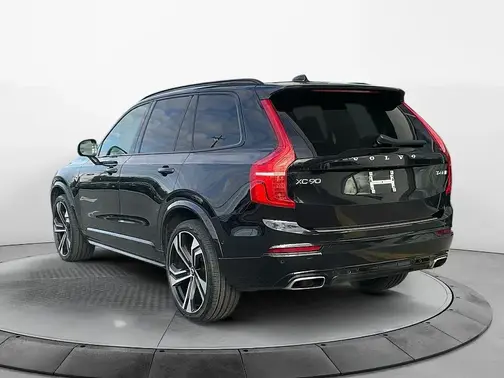 Black 2021 Volvo XC90 T6 R-Design