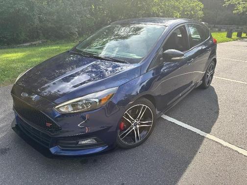 Blue 2016 Ford Focus ST Base