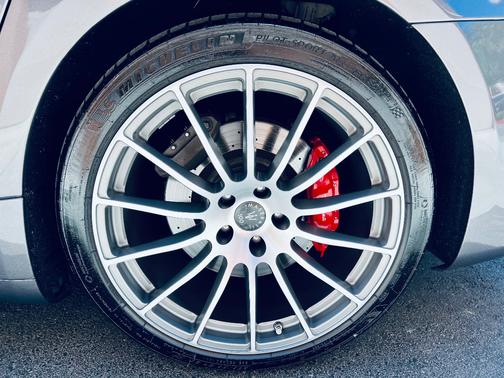 Gray 2017 Maserati Quattroporte S GranSport