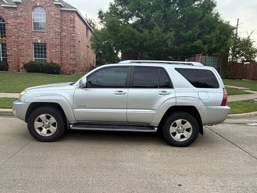 Silver 2004 Toyota 4Runner Limited V8