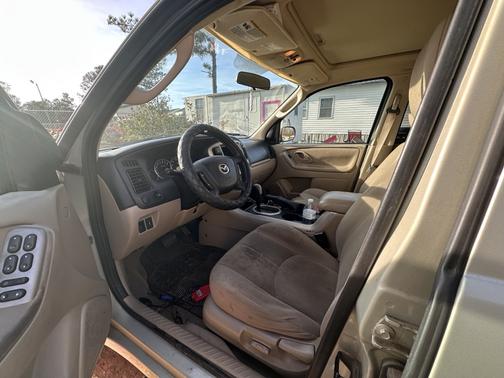 2006 Mazda Tribute s