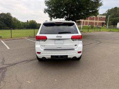 White 2015 Jeep Grand Cherokee Overland