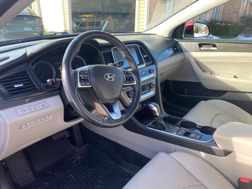2019 Hyundai SONATA Limited