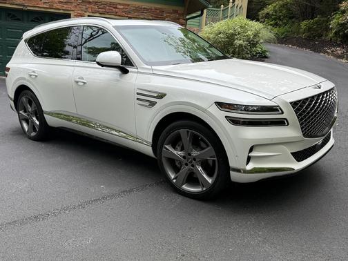 White 2022 Genesis GV80 2.5T